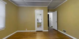 Preleasing for August 2026!! 5-Bedroom Home Near Ball State Campus! In Unit Washer/Dryer & Large Backyard! Gallery 17