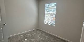 Room in 4 Bedroom Home at Collaboration Way Gallery 13