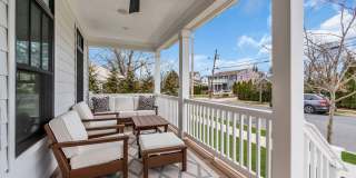 2017 5th Avenue Gallery 3