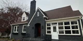 Stunning Historic Home - Sheffield, AL Gallery 1