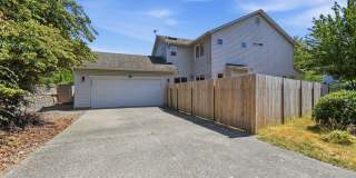 3bd/2.5ba Everett Home Gallery 20