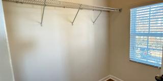 End-Unit Cornelius Townhome | 3BR + Flex Room | Fenced Courtyard | Near Birkdale & Greenway Gallery 13