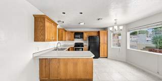 Step Into Your New 3 Bedroom Condo! Gallery 1