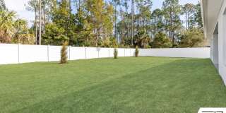 FULLY FENCED, UPGRADED 3/2/2 IN DESIRABLE PINE GROVE Gallery 34