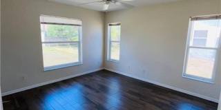 419 SW Meadow Terrace Gallery 9