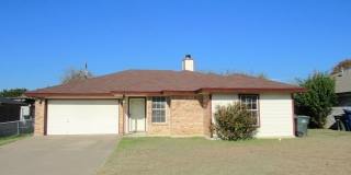 501 Courtney Lane Gallery 1