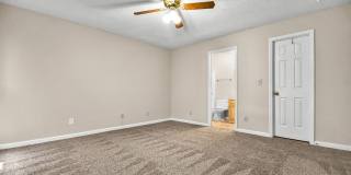 Ranch Home on Creek Lot! Gallery 13