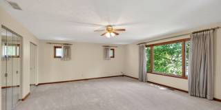 4631 Graceland Avenue Gallery 24