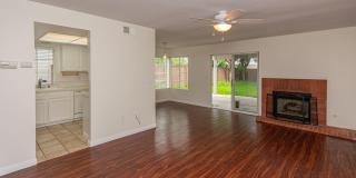 Freshly Painted 2BR/2.5BA Condo with Peak a Boo Ocean View!! Gallery 3