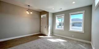 Gorgeous Richland Home Near Country Mercantile Gallery 1
