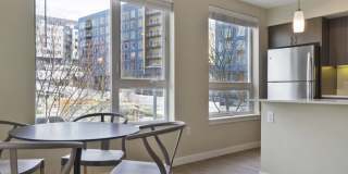 Avalon Esterra Park Gallery 18