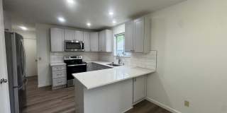 Charming 2 Bed, 2 Bath Duplex near Riverside State Park! Gallery 12