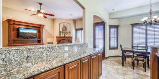 Westside area (Completely Furnished) Beautiful 4 bed/3 baths Westside area (Completely Furnished) Beautiful 4 bed/3 baths Gallery 14