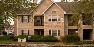 Pinnacle Pointe Apartments Gallery 16