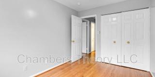 2232 South Randolph St. Gallery 20