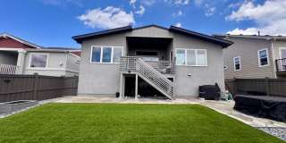 LUXURY 4 Bedroom home in NORTHGATE with Mountain Views Gallery 55