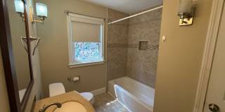 Beautiful 3 Bed, 2 Bath Single Family Colonial for Rent in New Britain! Gallery 13