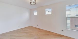 6951 N Western Avenue Gallery 20