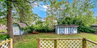 1120 HOWARD Avenue Gallery 21