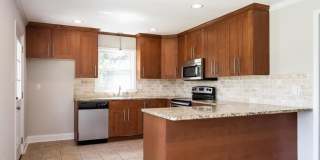 6827 Woodstream Drive Gallery 8