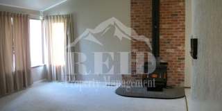 Tracyton Home! 2 Bedrooms with Large Fenced Yard Tracyton Home! 2 Bedrooms with Large Fenced Yard Gallery 3
