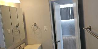 1 BR 1 BATH FULL REMODEL UPPER UNIT FREE RENT OAC Gallery 27