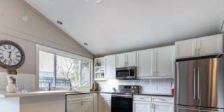 The Courtyard Apartment Homes Gallery 14