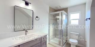 18012 Manhattan Place Gallery 14