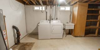 Remodeled 4 Bed and 3 Bath Home Gallery 24