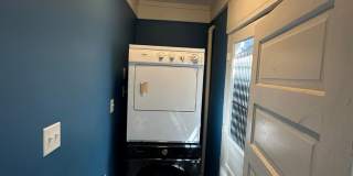 3 BR/ 2BA Central Gardens Bungalow Gallery 16