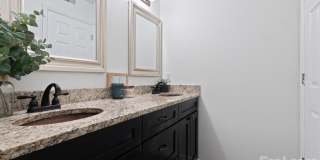 212 W 10th Street Gallery 11