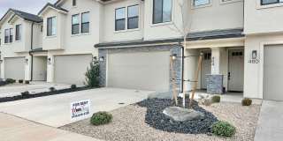 4 bedroom, 2.5 bathrooms Home! Gallery 1