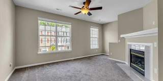 Beautiful 3 bedroom, 3 1/2 bathroom townhome in Tarrant Trace Gallery 5