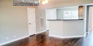 Great 3 bedroom townhome off S. Church! Gallery 4