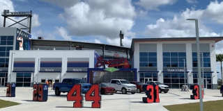 333 THE ESPLANADE N Gallery 25