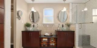 Charming 4-Bedroom Home with Spacious Living Areas in Convenient Location Gallery 7