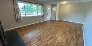 3 Bed, 1.5 Bath with Spacious Backyard! Gallery 5