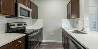 Grand Parkways - Senior Housing Gallery 18