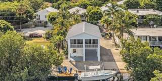 251 Bougainvillea Street Gallery 1