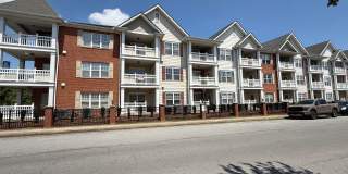 Immaculate 3/2bath one level unit- ETSU Campus- Water, Internet and Trash included! Gallery 1