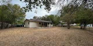 **APPLICATION RECEIVED** *MOVE IN SPECIAL* Tucked Away on a Cul-de-Sac | 3-Bedroom San Antonio Home! Gallery 24