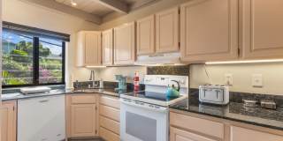 Ocean & Diamond Head Views – Kahala Gem Gallery 4