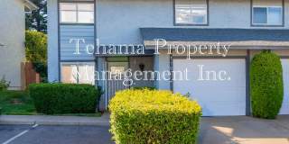 Charming 3 bedroom 1.5 bath Townhouse in Red Bluff Gallery 1
