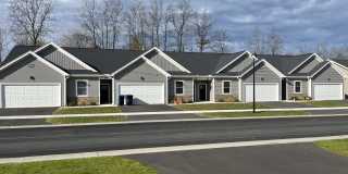 2104 Community Ln Gallery 1