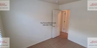 Valencia Rd & Headley Rd 3/2 - Coming Soon - All tile floors and updated kitchen Gallery 27