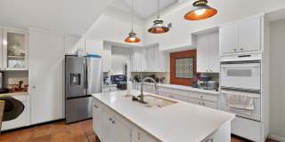 Spacious 4BR/3BA Pool Home in Jacksonville Gallery 3