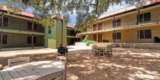 Kensington Court Gallery 169