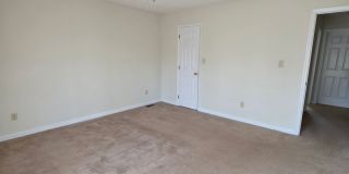 MIDDLE CREEK Gallery 28