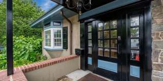 136 2ND Avenue Gallery 1