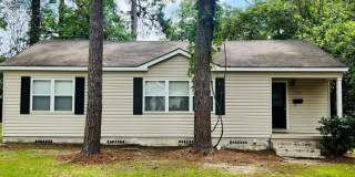 1101 Woodland Gallery 1